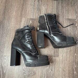 Zara Black Heeled Lace-Up Boots